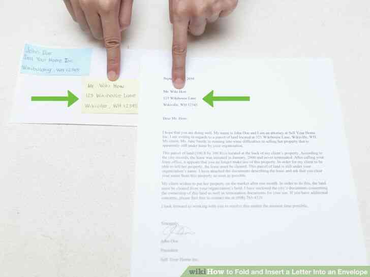 Image intitulée Plier et Insérer une Lettre Dans une Enveloppe à l